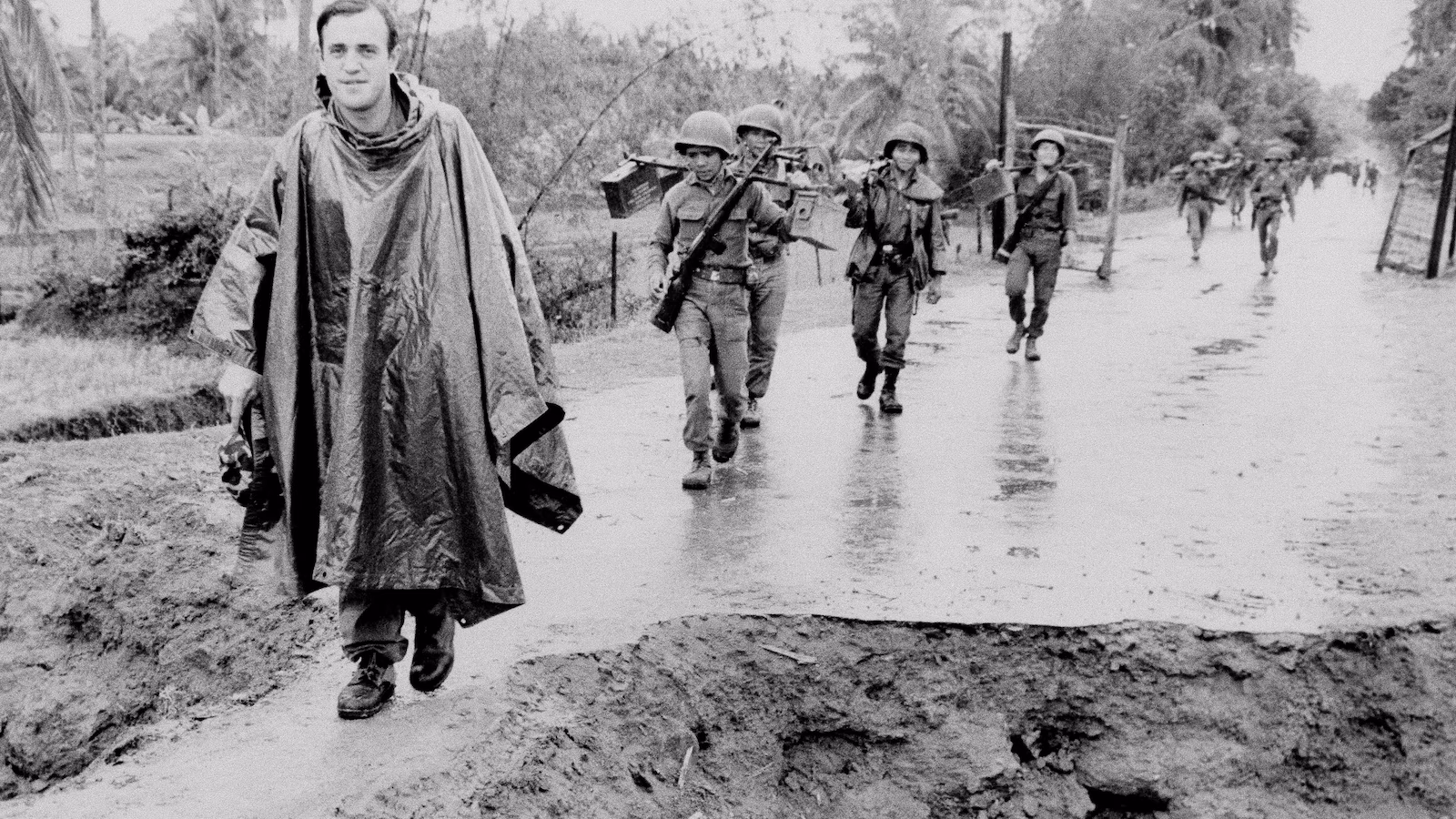 Featured image for Pulitzer-winning journalist Peter Arnett passes away