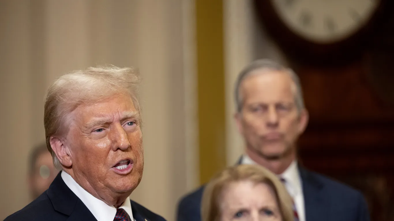 Featured image for Senate's Tax and Debt Plans Face CBO and Parliamentary Challenges