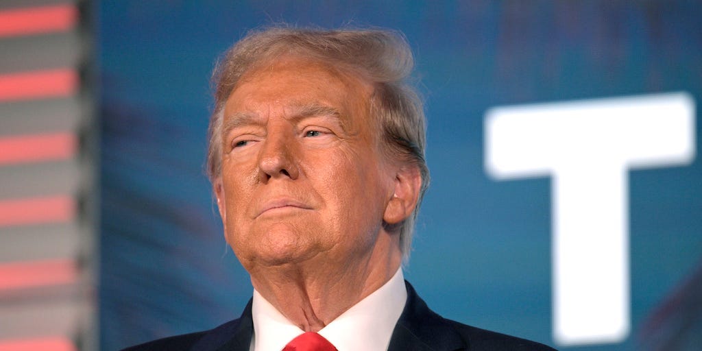 Featured image for Trump's Pardon of Kushner-Linked Drug Smuggler Undermined DOJ Investigation: Report