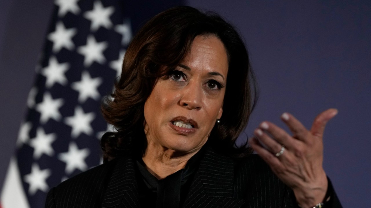 Harris Files Biden's South Carolina Primary Ballot, Kicking Off 2024 Campaign