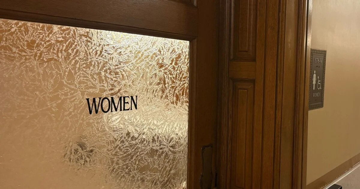 Kansas passes birth-sex restroom law after veto override