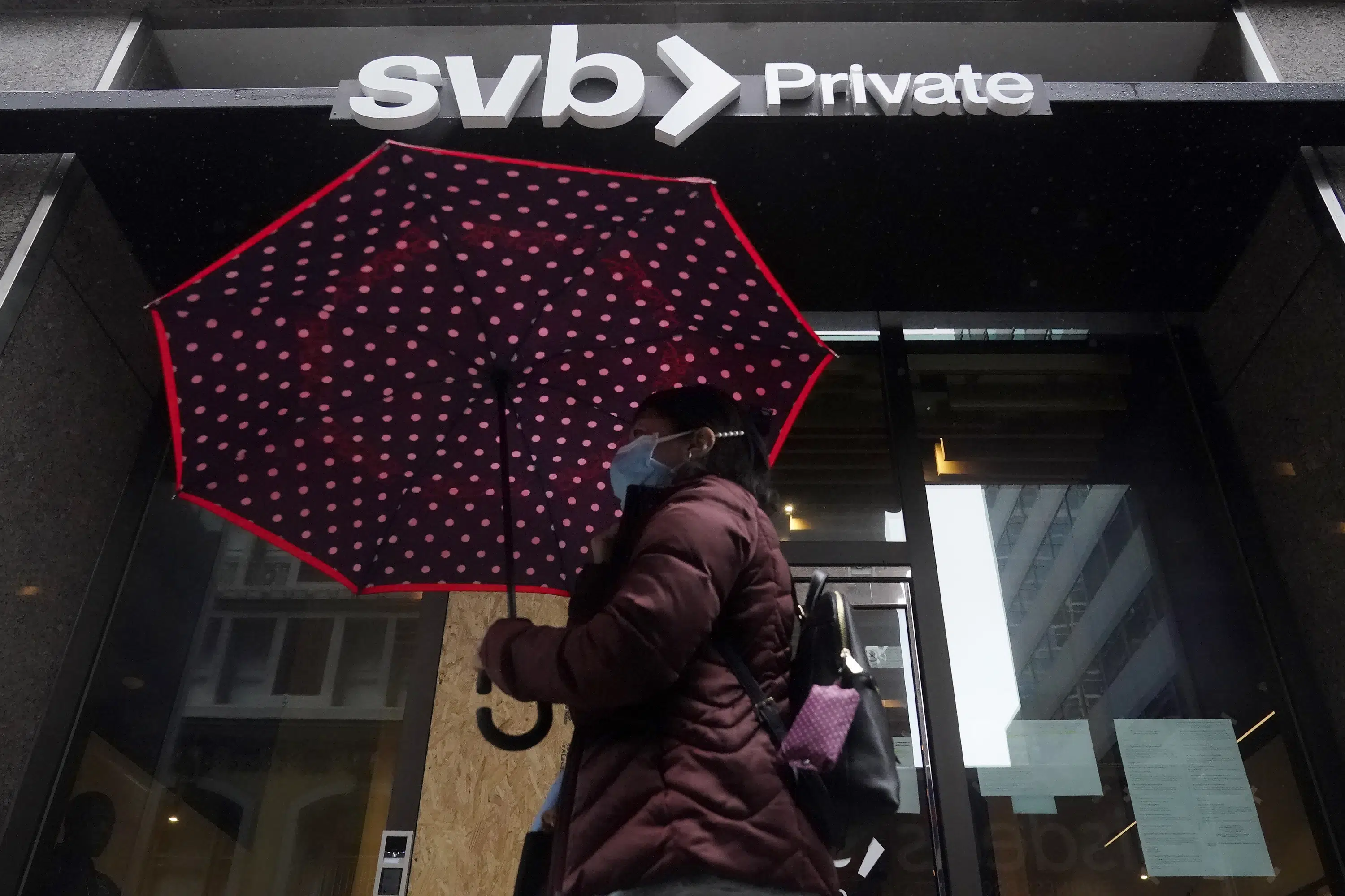 The Controversy Surrounding Bank Bailouts in America