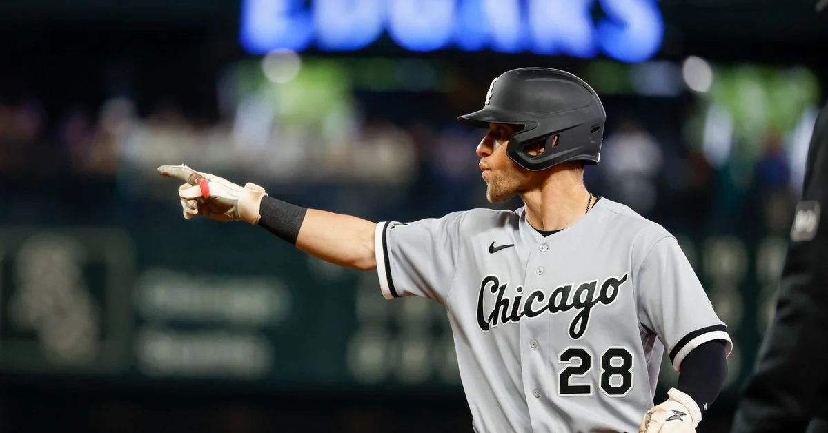Mariners lose to White Sox despite Hernandez's go-ahead HR.
