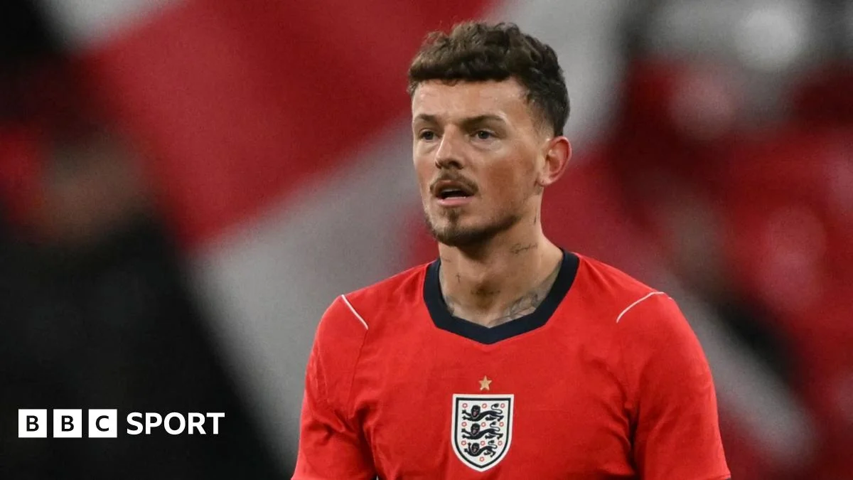 England teammates back Ben White after Wembley boos