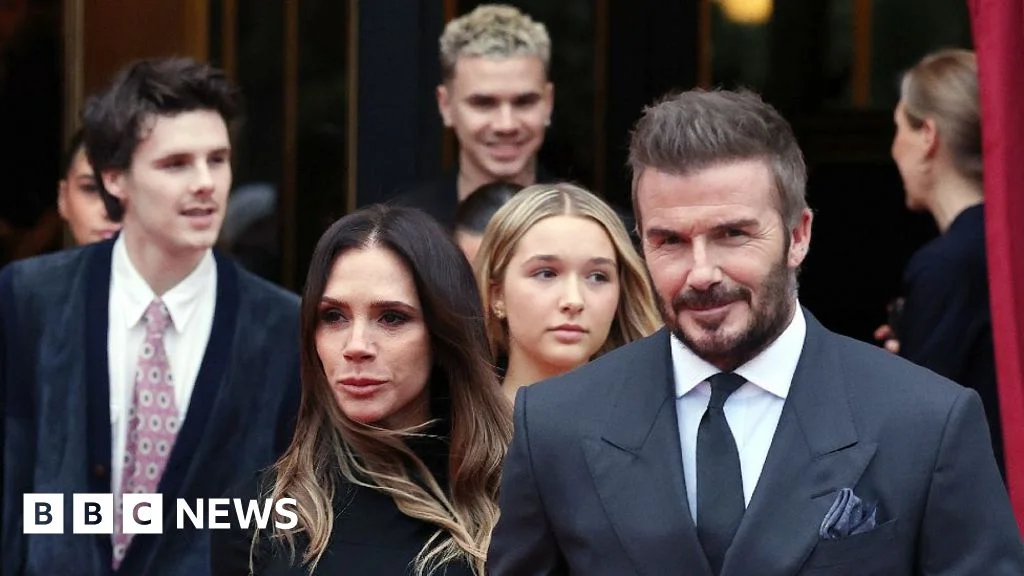Beckhams Make First Paris Outing Amid Brooklyn Rift