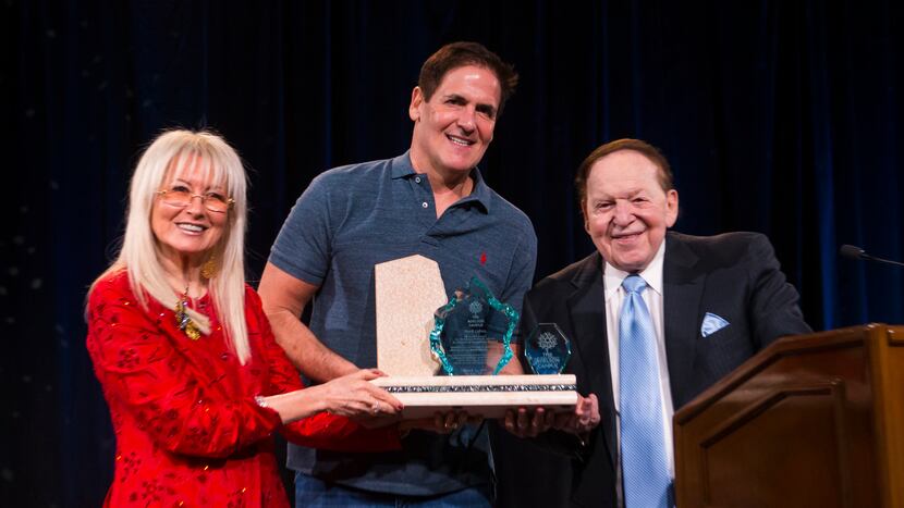 Mark Cuban's Sale of Mavericks to Adelson Brings Casino Dreams Closer