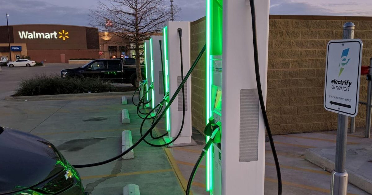 Featured image for Walmart to Build Nationwide EV Charging Network by 2030