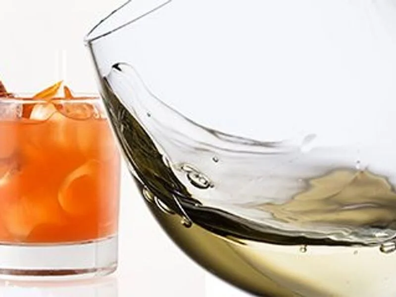 New study debunks health benefits of moderate alcohol consumption.