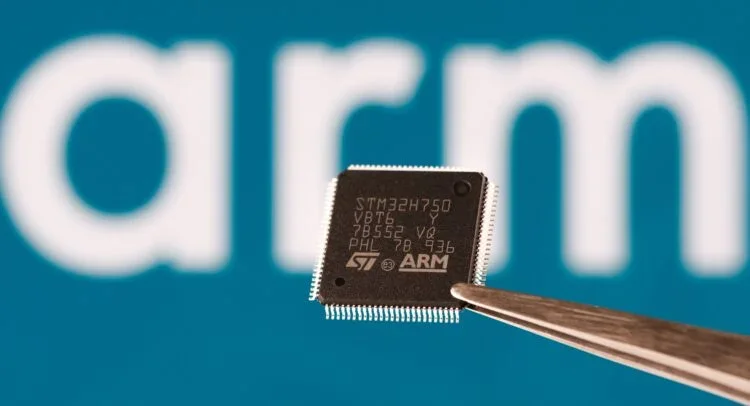 Arm’s v9 Upgrade Fuels Rally as Citi Sees Higher Royalty Yields