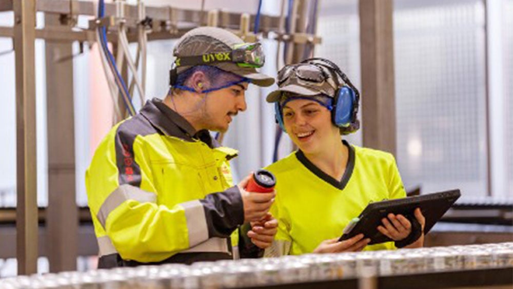 "Coca-Cola's Strong Performance: Sales Beat Estimates and CEO Optimistic on Inflation Moderation"