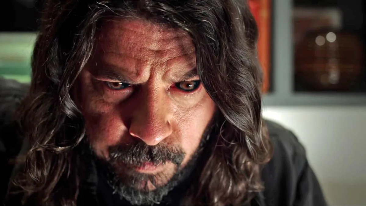 "10 Life Lessons from Dave Grohl's 40 Years of Rock Music"