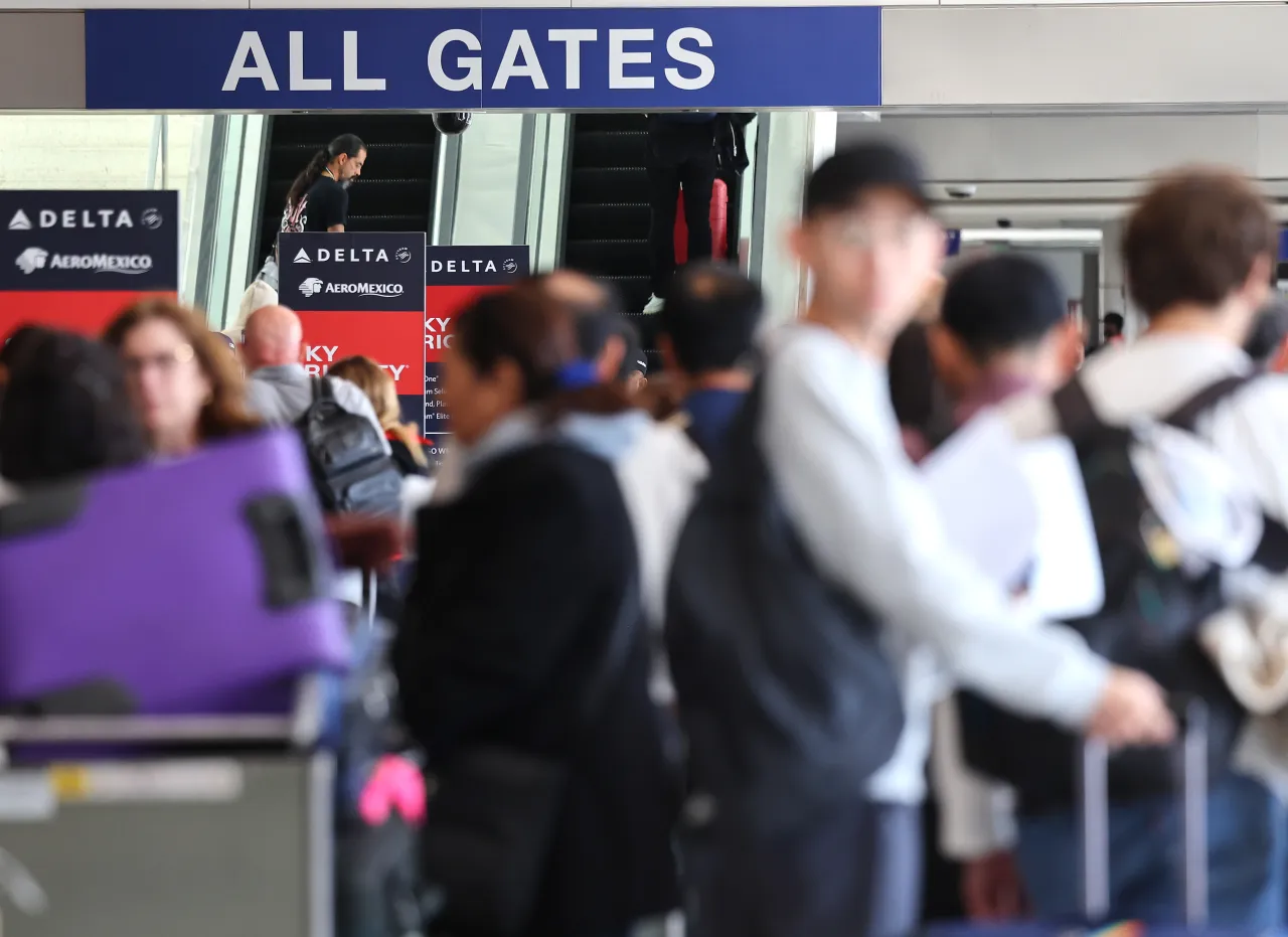 Featured image for Measles Exposure Alert for Thanksgiving Travelers at LAX
