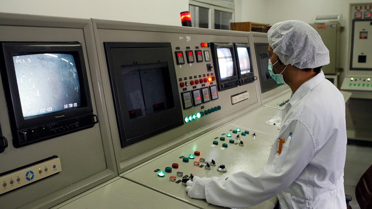 "Israel-Iran Escalation: Assessing the Nuclear Threat"