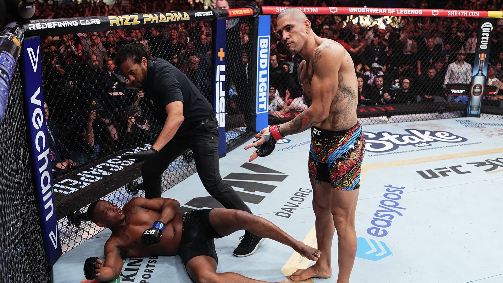 Featured image for "UFC 300 Recap: Pereira's Dominance, Holloway's Epic Knockout, and Unforgettable Moments"