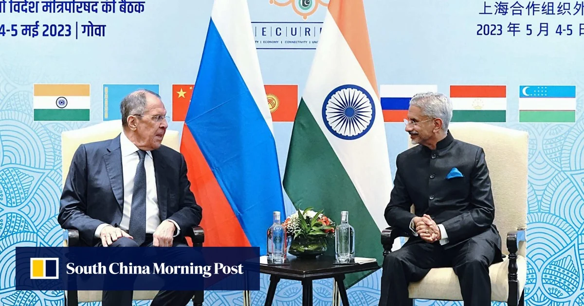 Russia's Rupee Reserves Remain Unused.