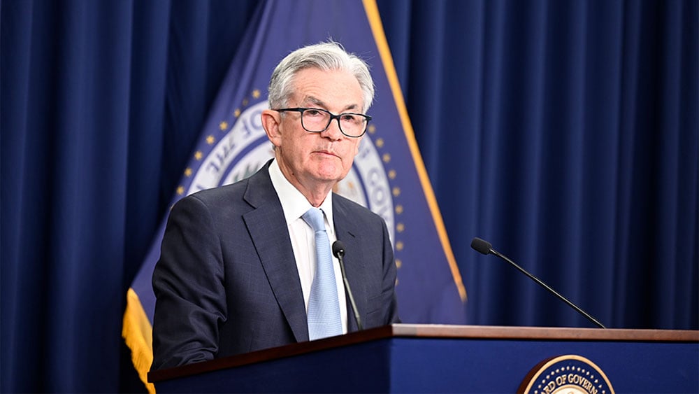 Stocks Plunge as Inflation Warning and Yield Jump Shake Market