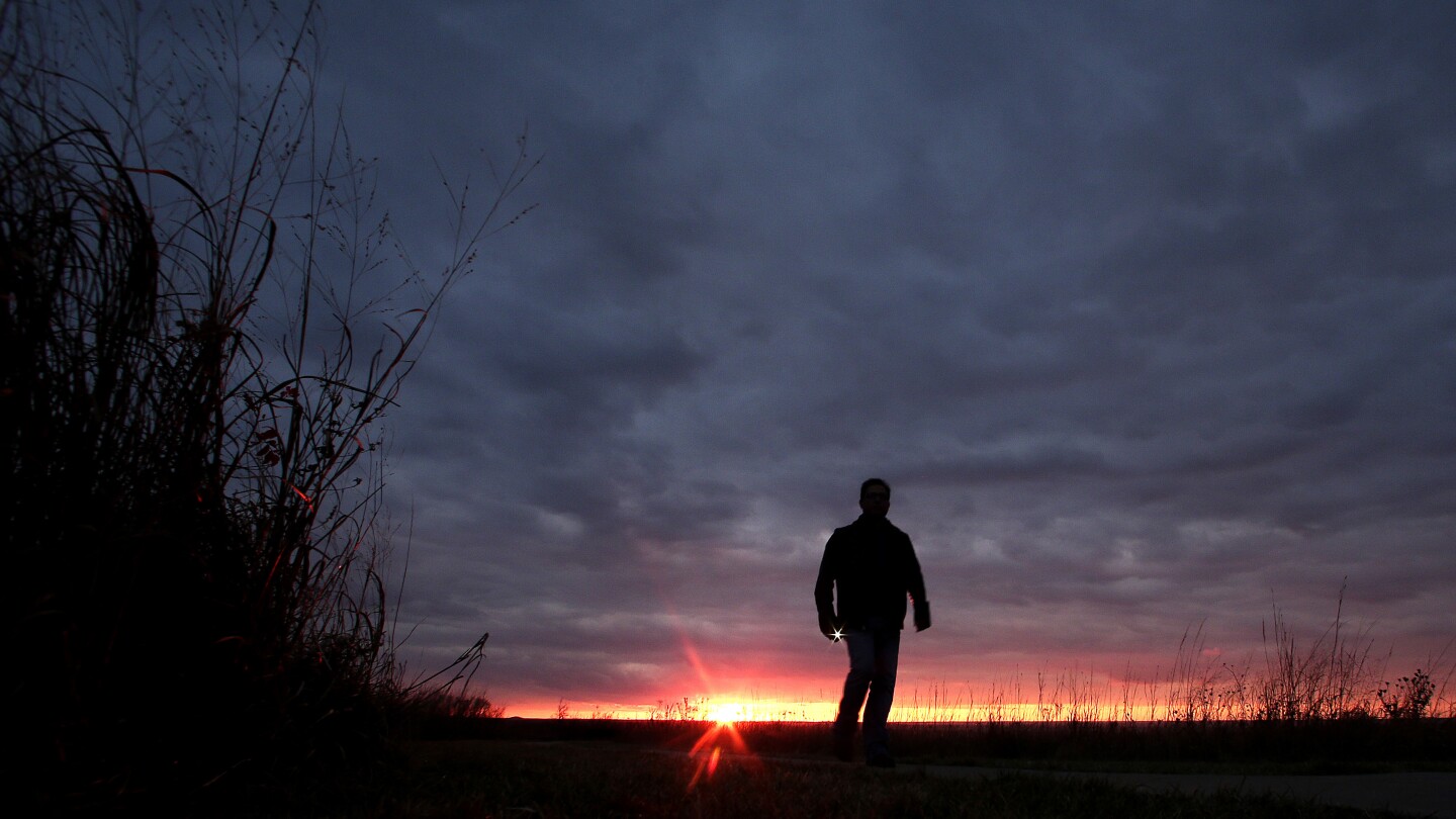 "Alarming Surge: US Suicides Reach Record High in 2020"