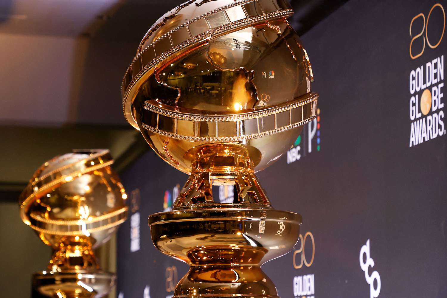 Featured image for "Golden Globes 2024 Guide: Viewing Tips and Winner Predictions"