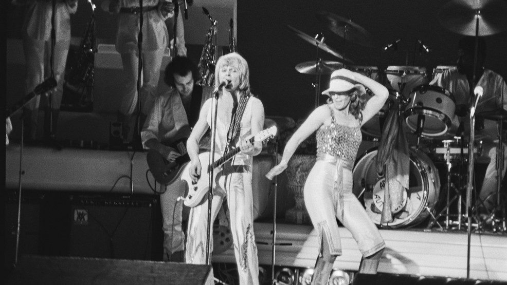 ABBA guitarist Lasse Wellander passes away at 70.