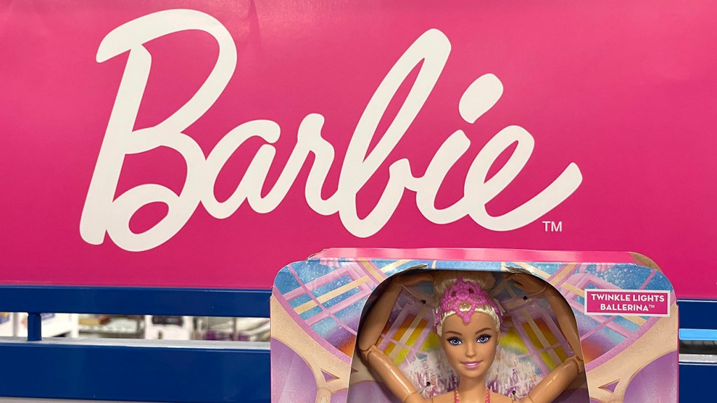 The Impact of 'Barbie' Success on Unrealistic Beauty Standards