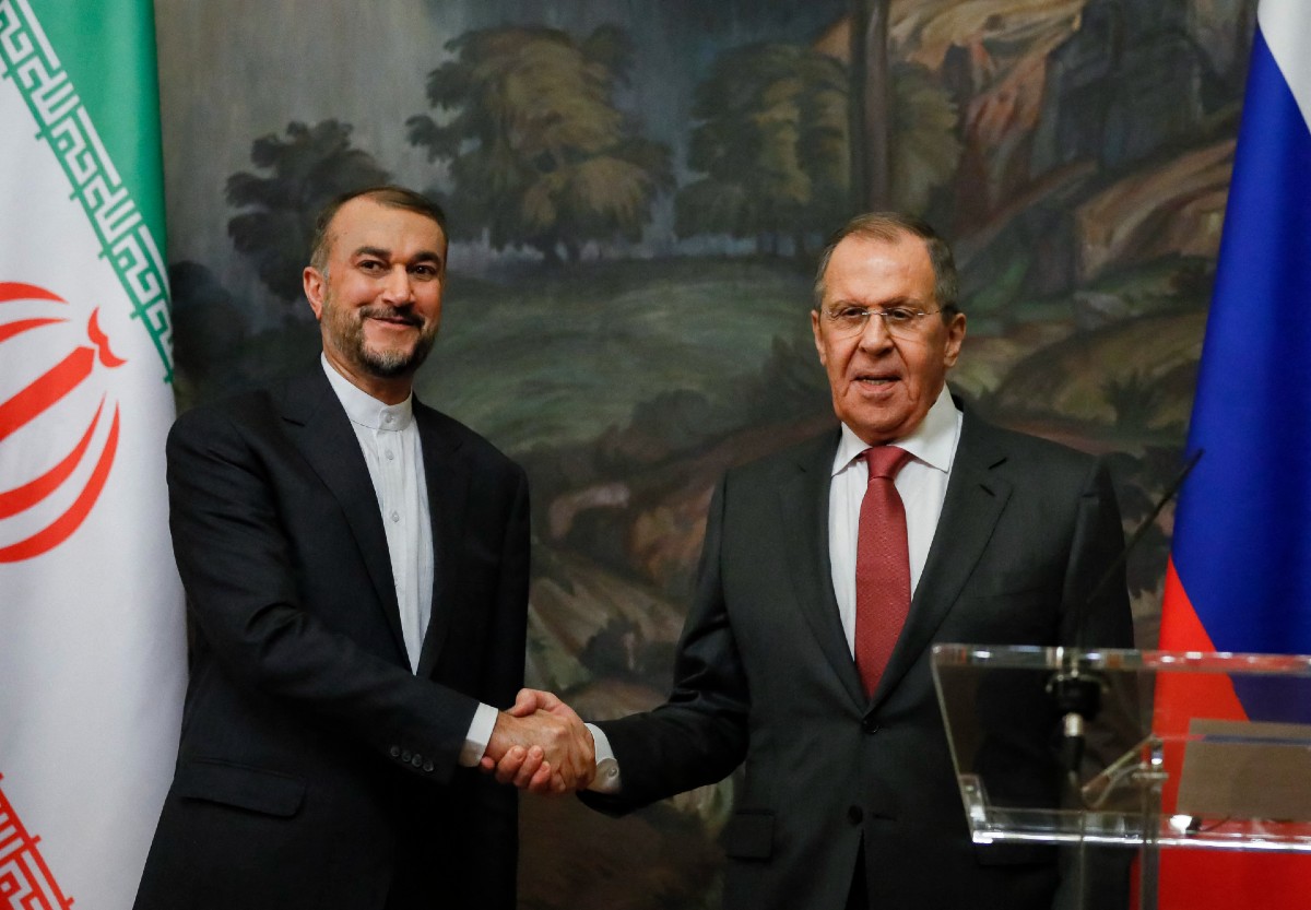 Iran and Russia Strengthen Military Ties Amid Europe's Influence