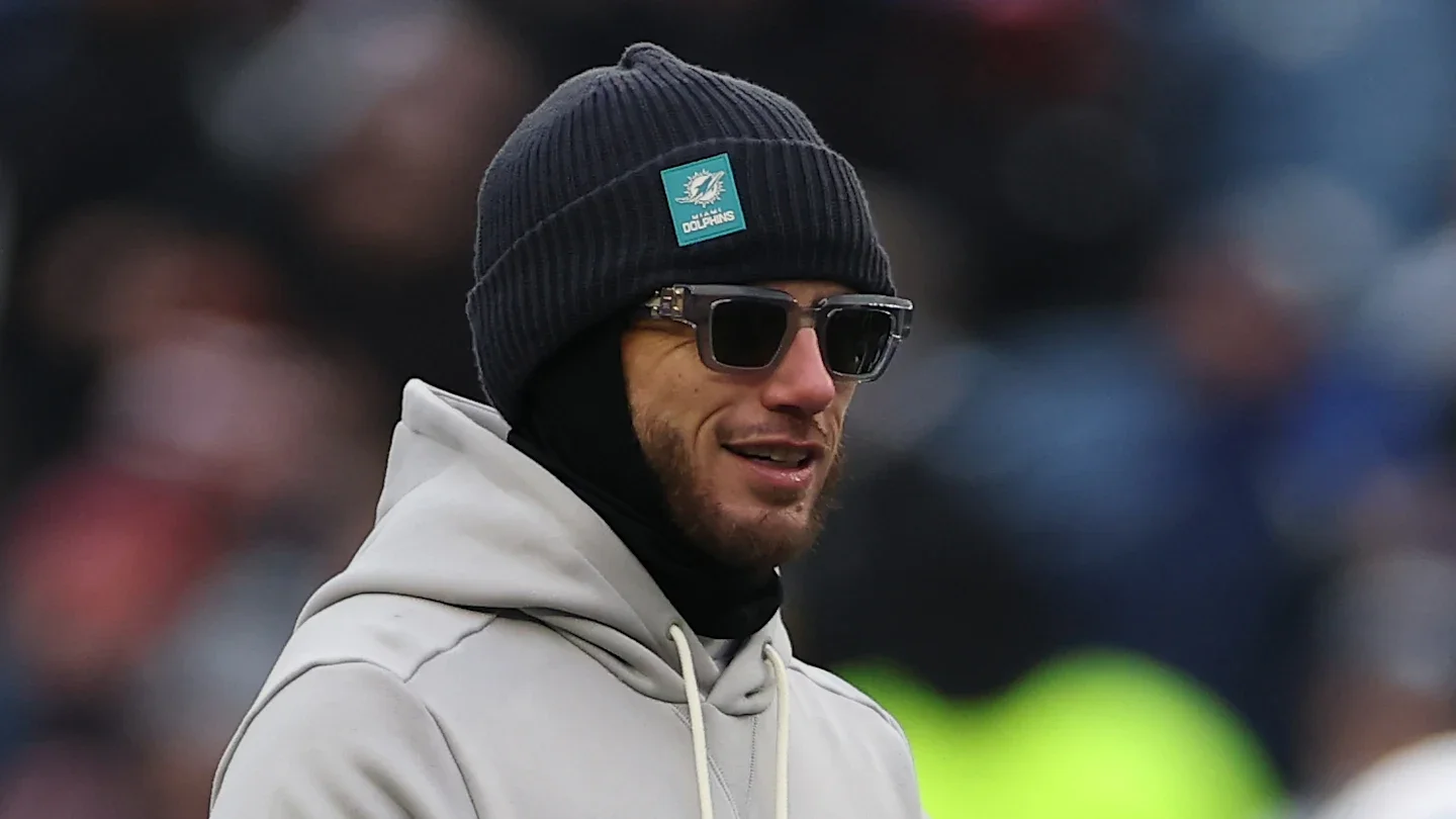 McDaniel’s AFC West push: Raiders favored, Chargers as fallback