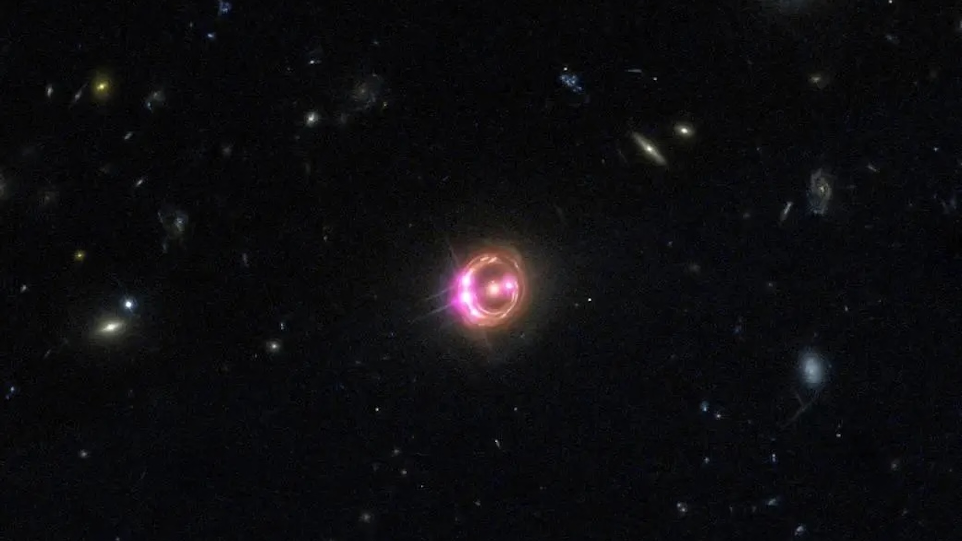 Featured image for Astronomers Unintentionally Use 'Double Zoom' to Capture Black Hole's Corona in Detail