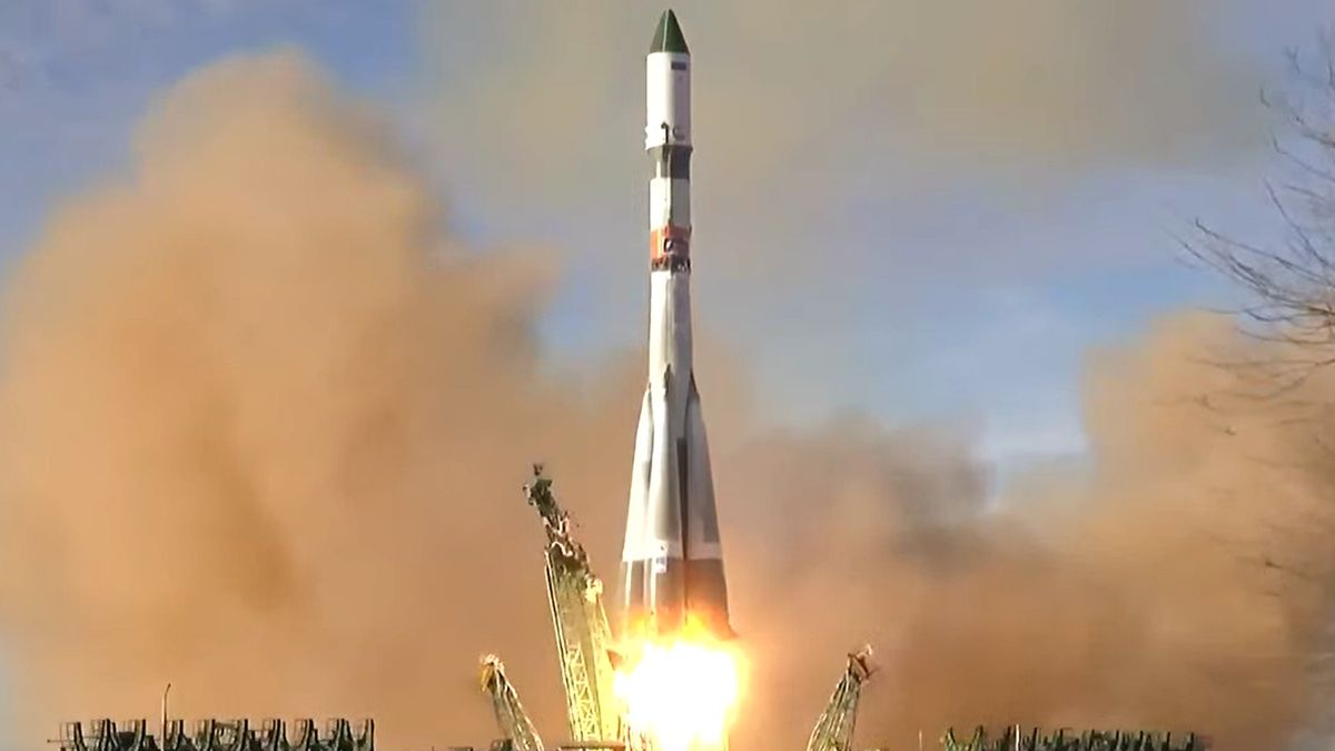 "Live Stream: Russia Launches Valentine's Day Supply Ship to ISS Tonight"