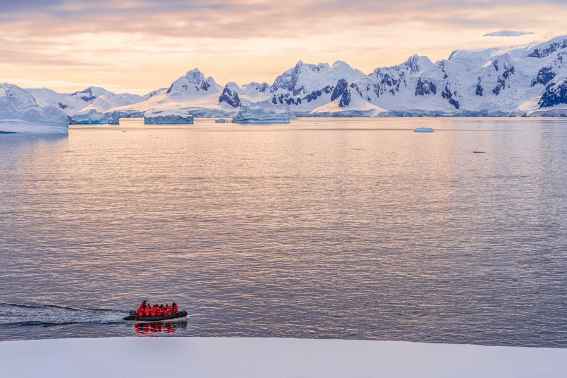 Scientists Warn of Unprecedented Antarctic Changes Threatening Global Sea Levels