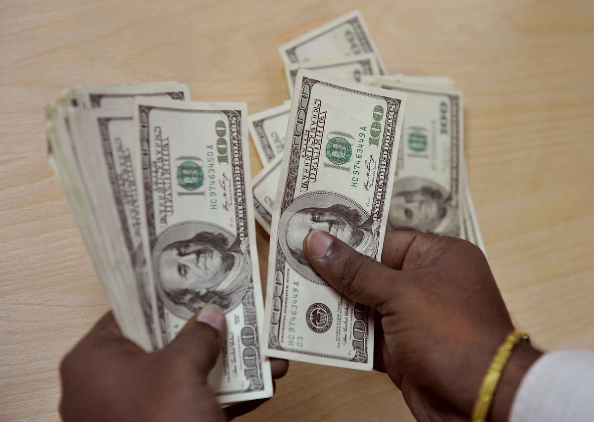 Featured image for "Banking Industry Declares 2023 as Peak Year with $250 Billion Interest Haul"