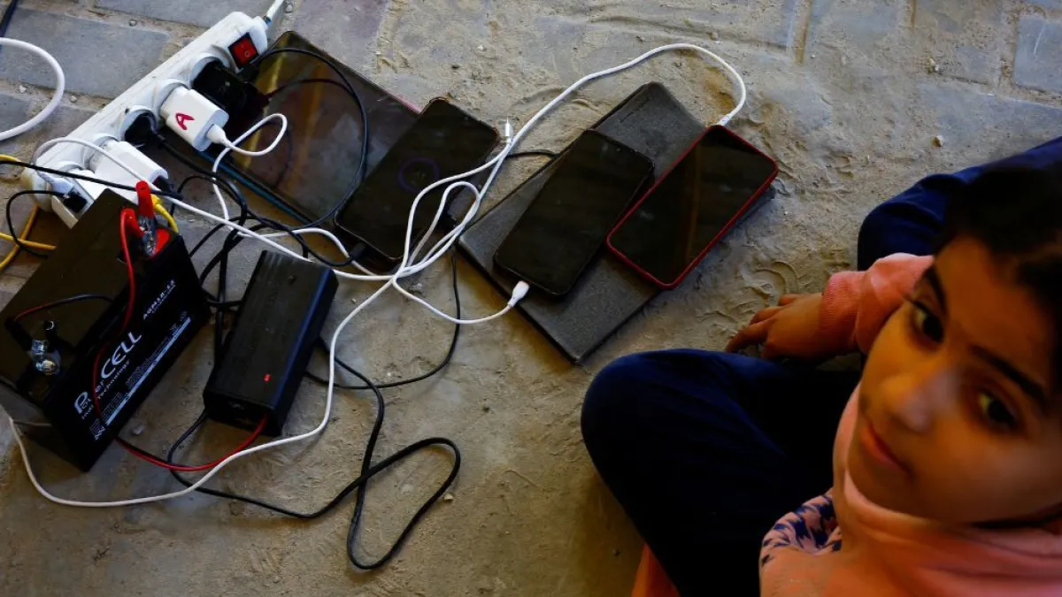 Gaza's Communications Blackout Deepens Amid Israeli Bombardment