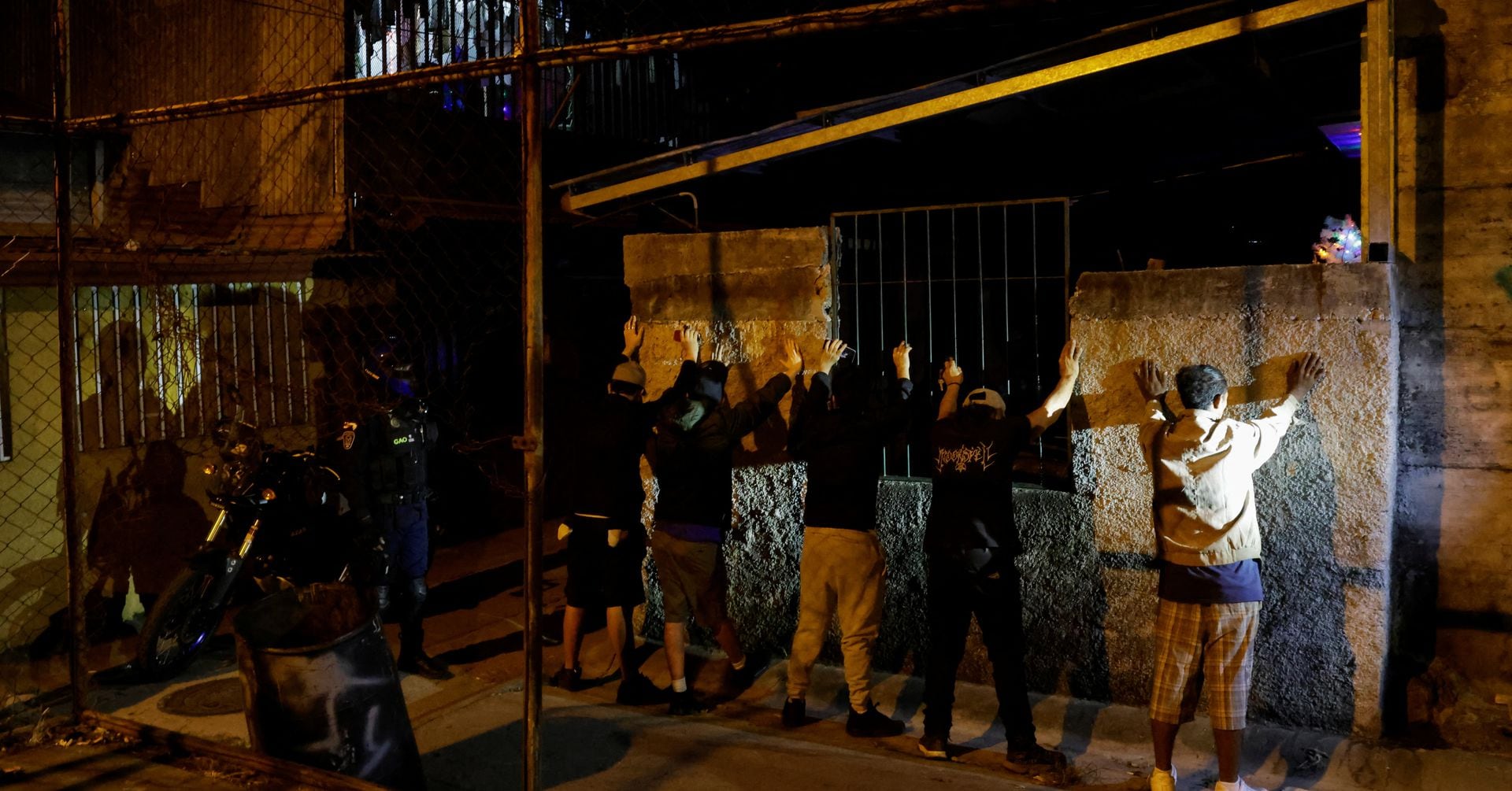 Featured image for Costa Rica Considers Salvadoran-Inspired Response to Crime Surge