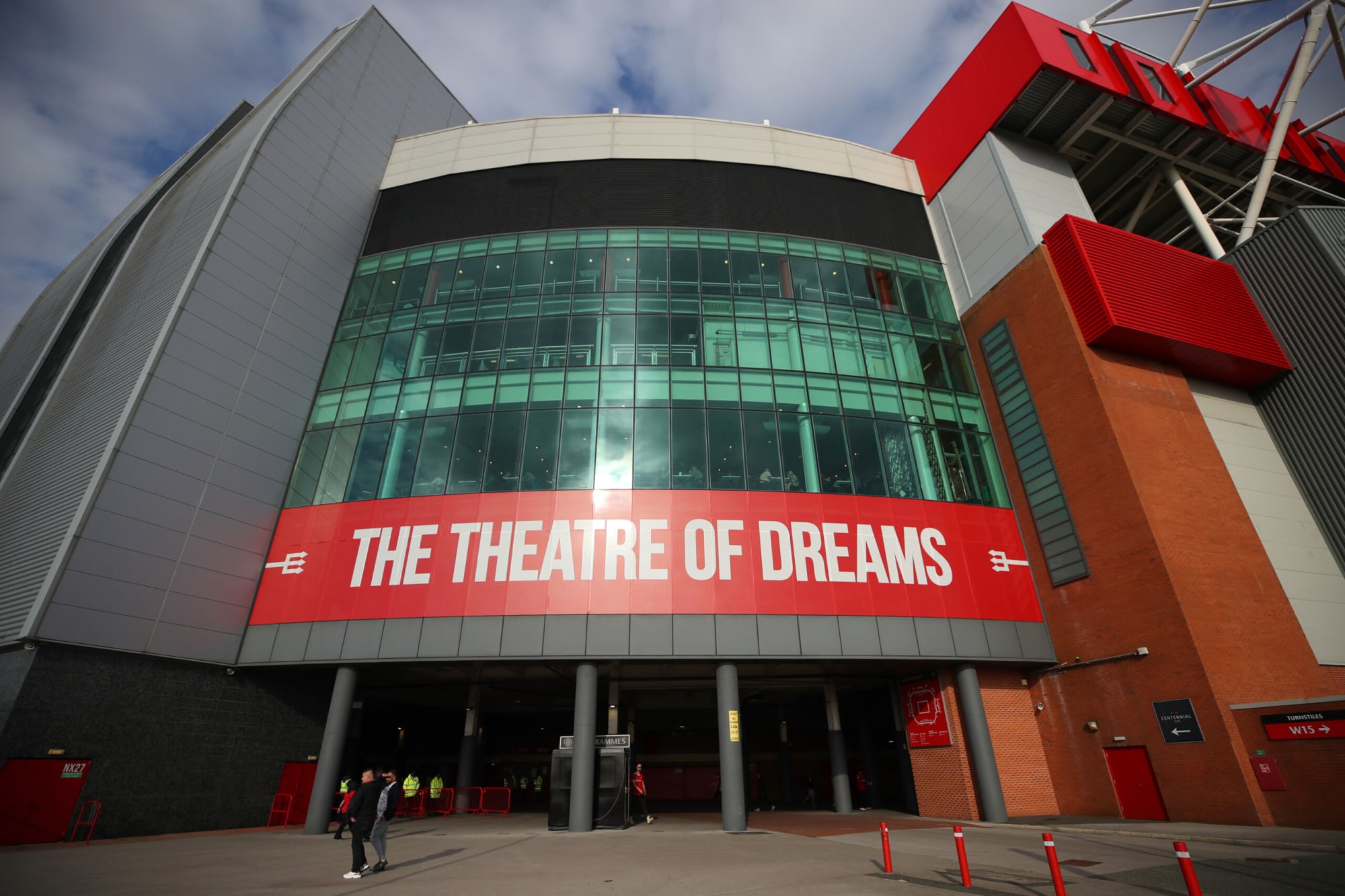 Featured image for Chelsea's Transfer Drama with Manchester United Continues.