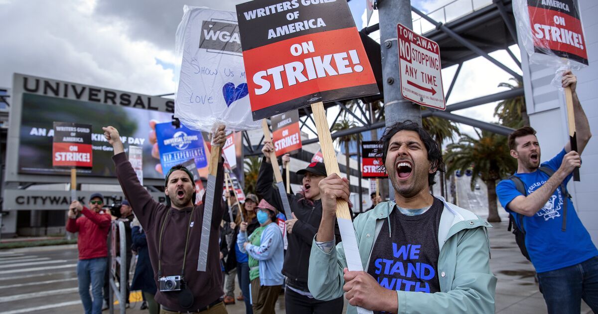 Writers Guild and Studios Resume Talks to End Strike