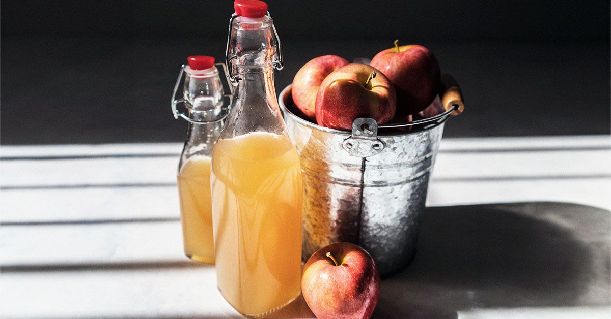 "Daily Apple Cider Vinegar Shot Linked to Weight Loss in Overweight Individuals"