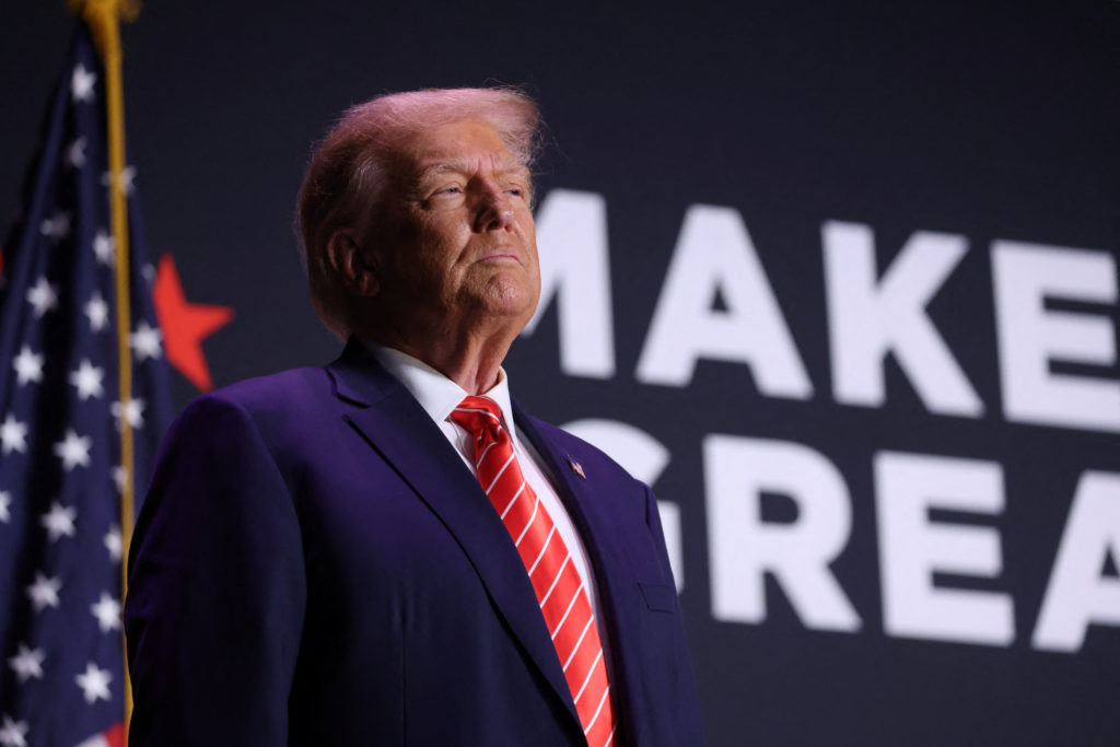 Trump's lawyers request Supreme Court to stay out of immunity dispute and election case