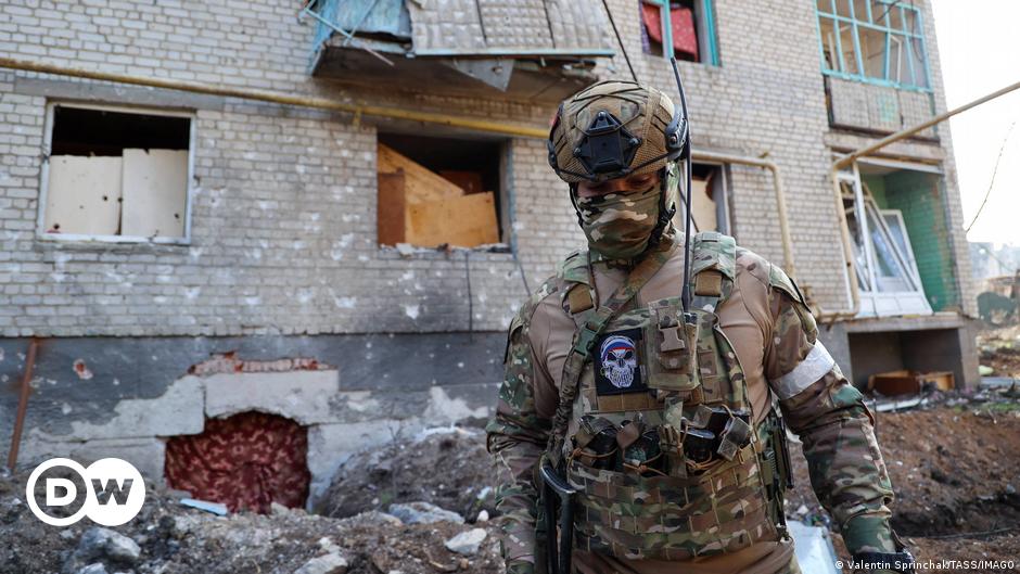 Russia's 're-energized' assault on Bakhmut leaves Ukrainian Army in retreat