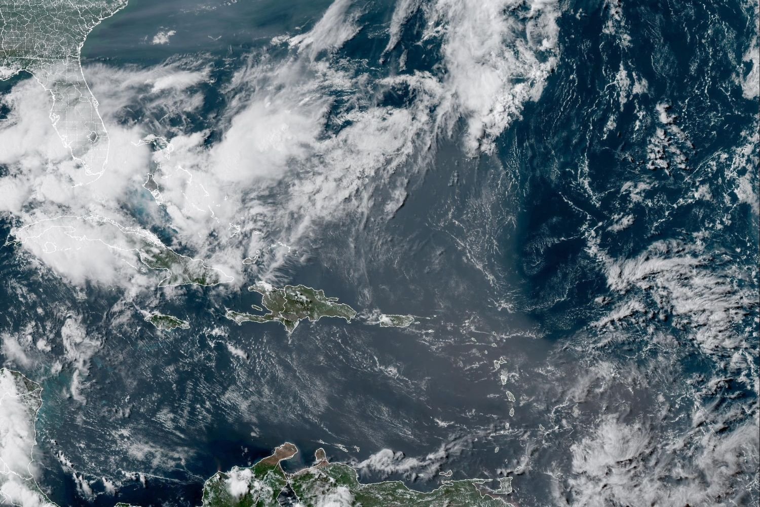 Featured image for Saharan Dust Cloud Heads Toward Florida, Affecting Air Quality