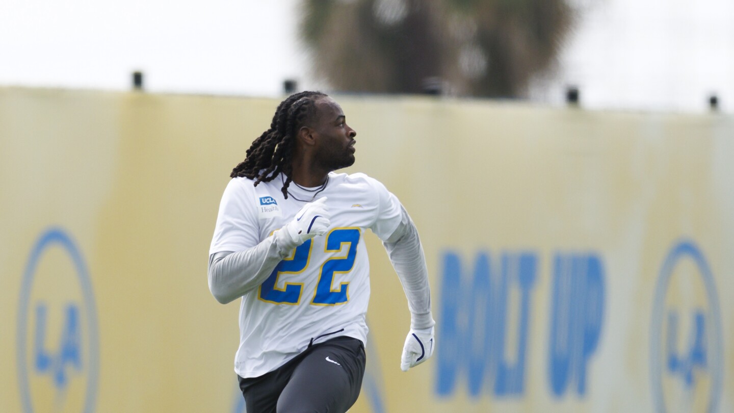 Featured image for Najee Harris Returns to Practice, Could Play in Week 1 for Chargers