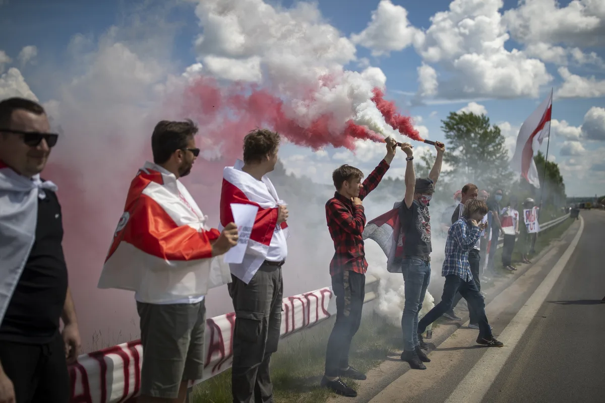 Lithuania Implements Temporary Border Closure with Belarus Amid Tensions