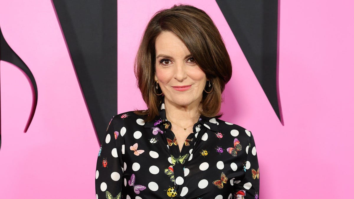 Featured image for Tina Fey Advises Bowen Yang on Navigating Public Opinion