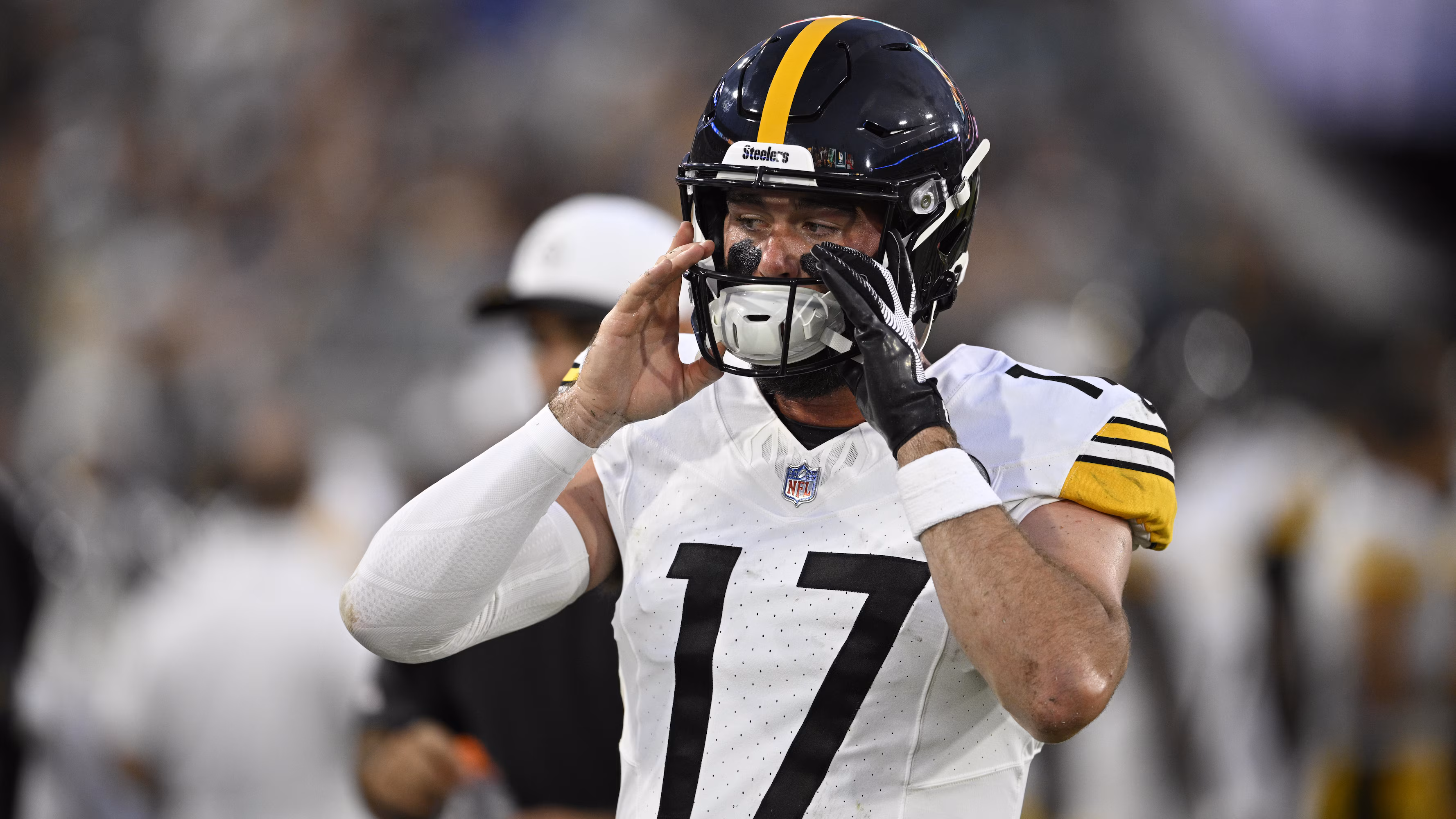 Featured image for Steelers' Skylar Thompson Robbed and Injured in Dublin