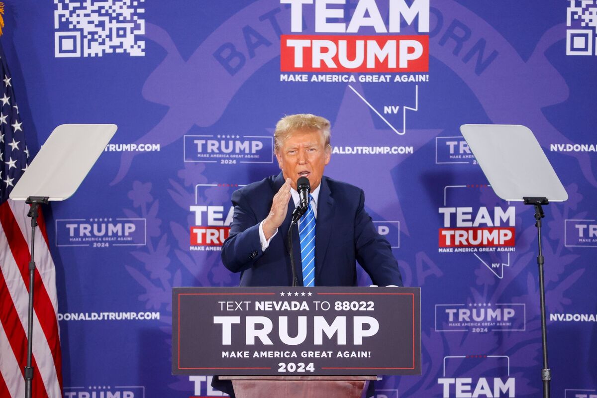 "UK Court Dismisses Donald Trump's Lawsuit Over Kremlin Files and 'Shocking Claims'"