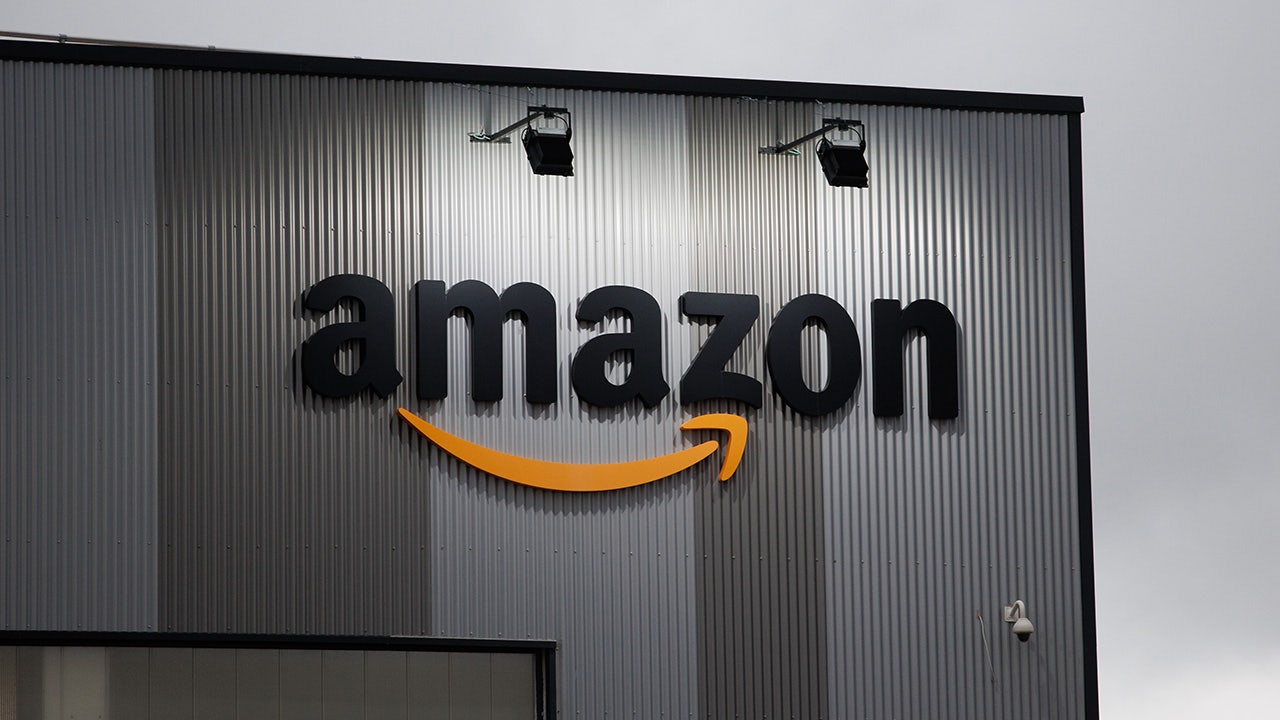 Featured image for FTC Set to Sue Amazon for Antitrust Violations