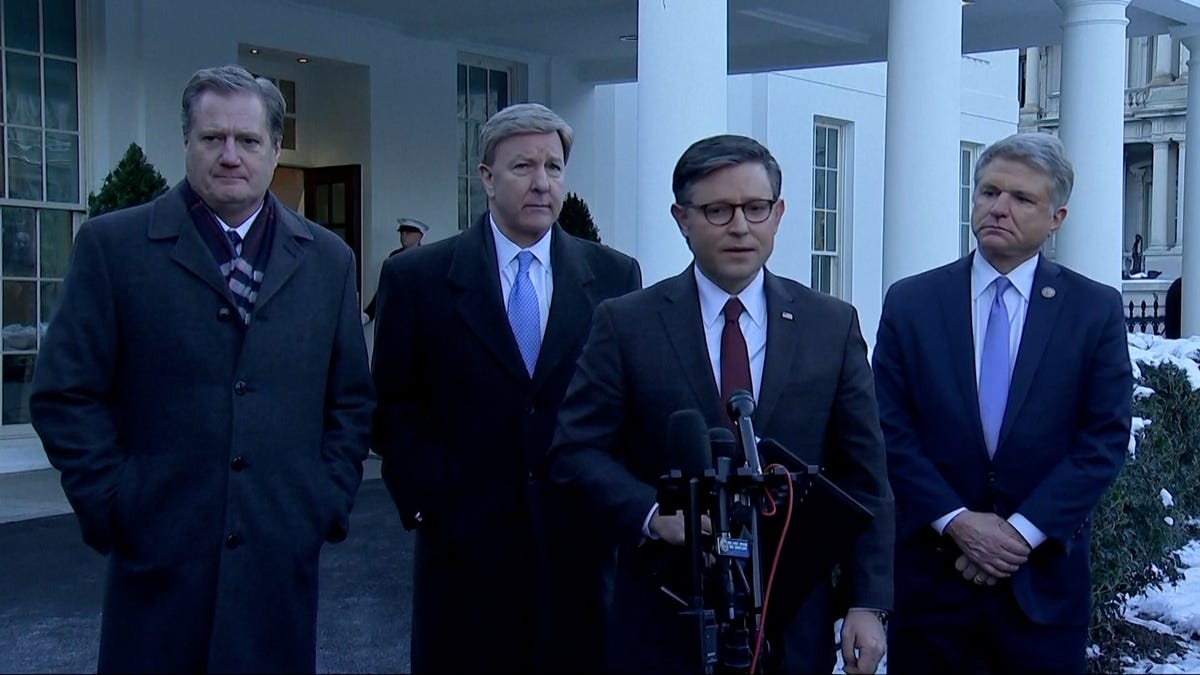 "Trump's Pressure on GOP Lawmakers Threatens Senate Border Deal"