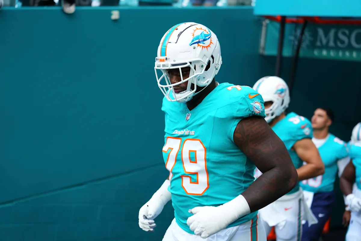 Featured image for Dolphins' Bayron Matos Hospitalized After Practice Injury