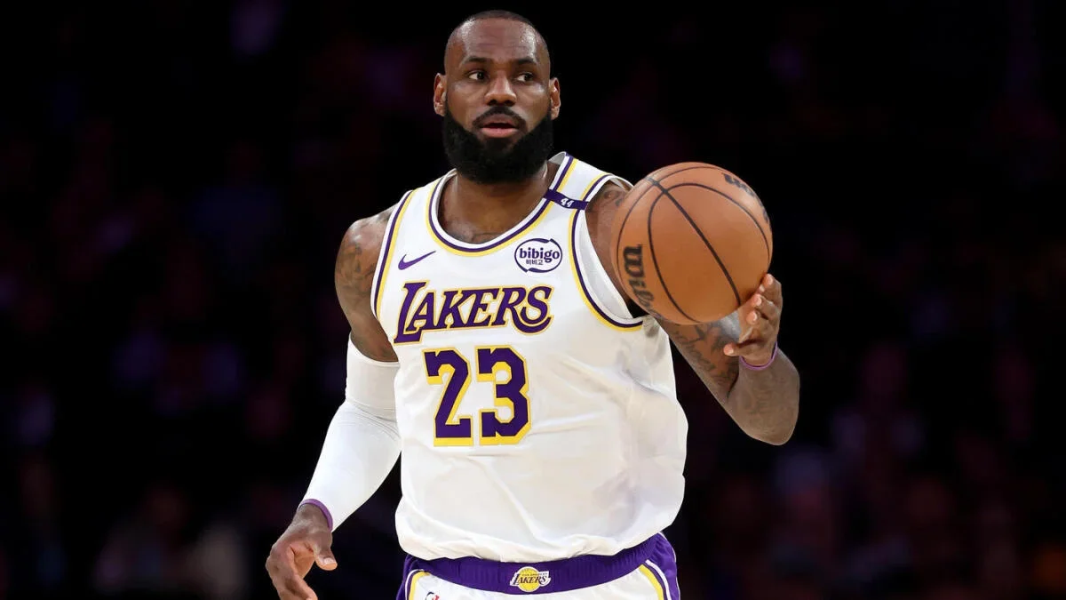LeBron James Expected to Opt Into Lakers Player Option for 2025/26