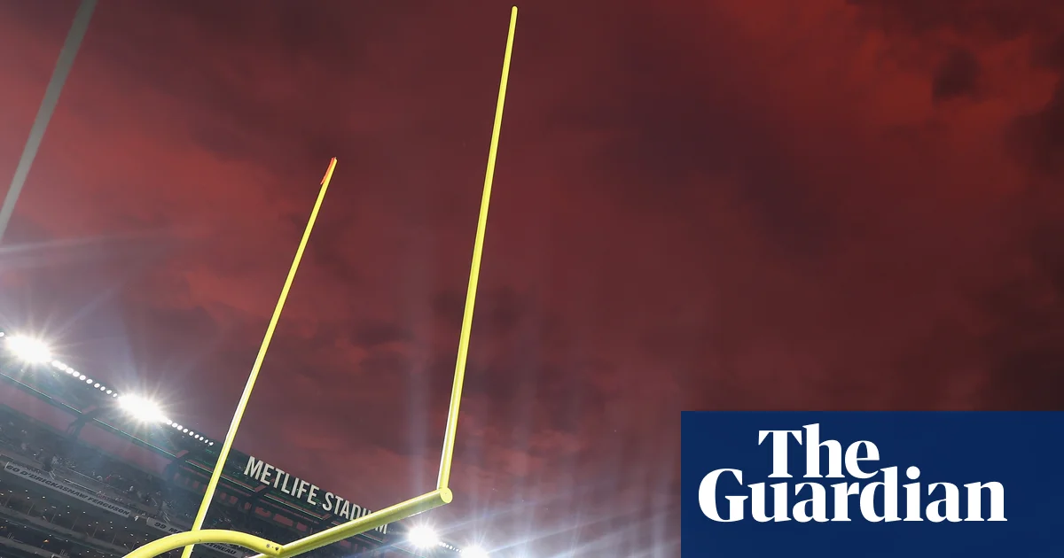 Featured image for Jets reverse decision, reinstate fan in $100K field-goal contest after backlash
