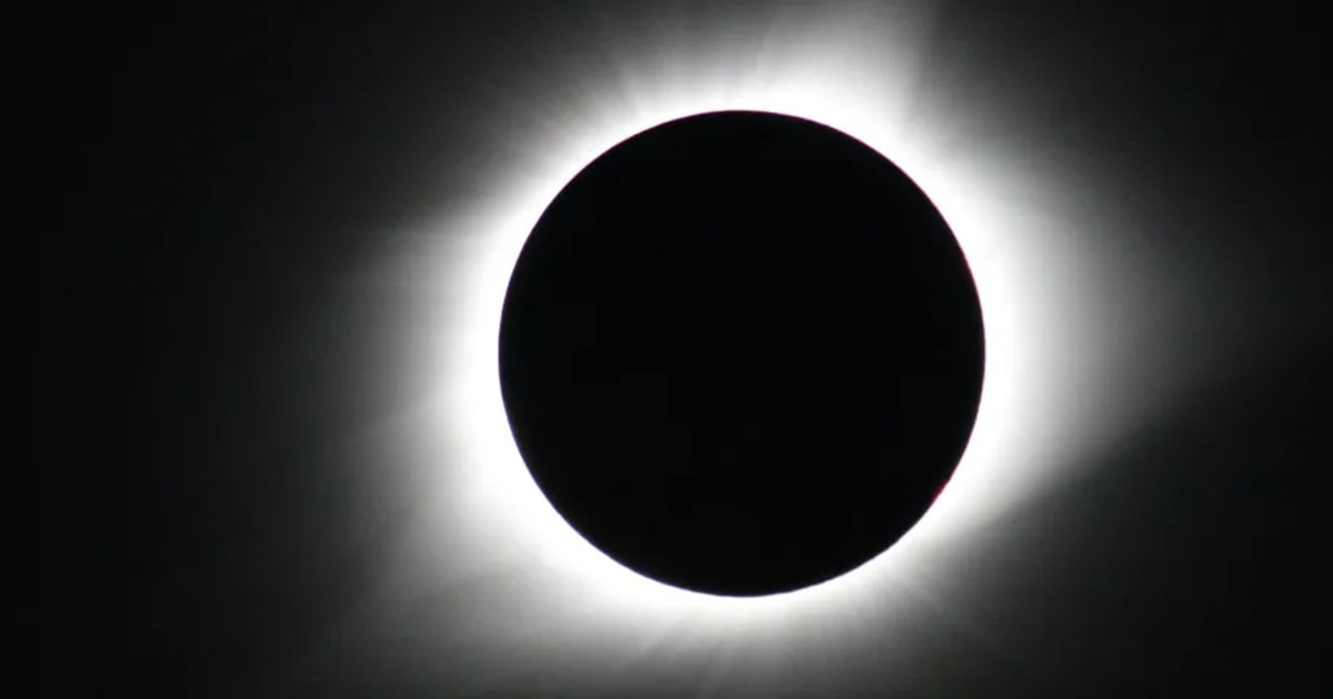 "Delta Expands Total Solar Eclipse Flights for Unforgettable Viewing Experience"