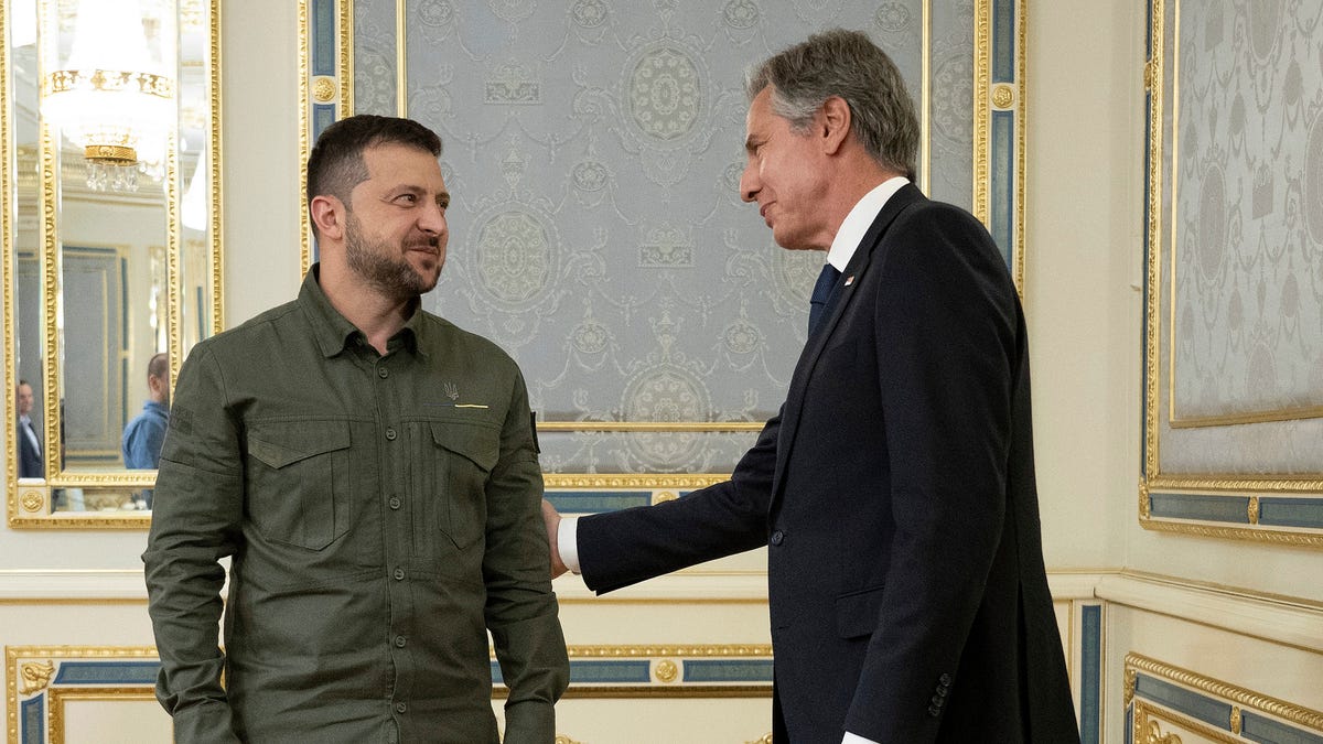 "US Support and Aid: Fixing War Issues in Ukraine?"